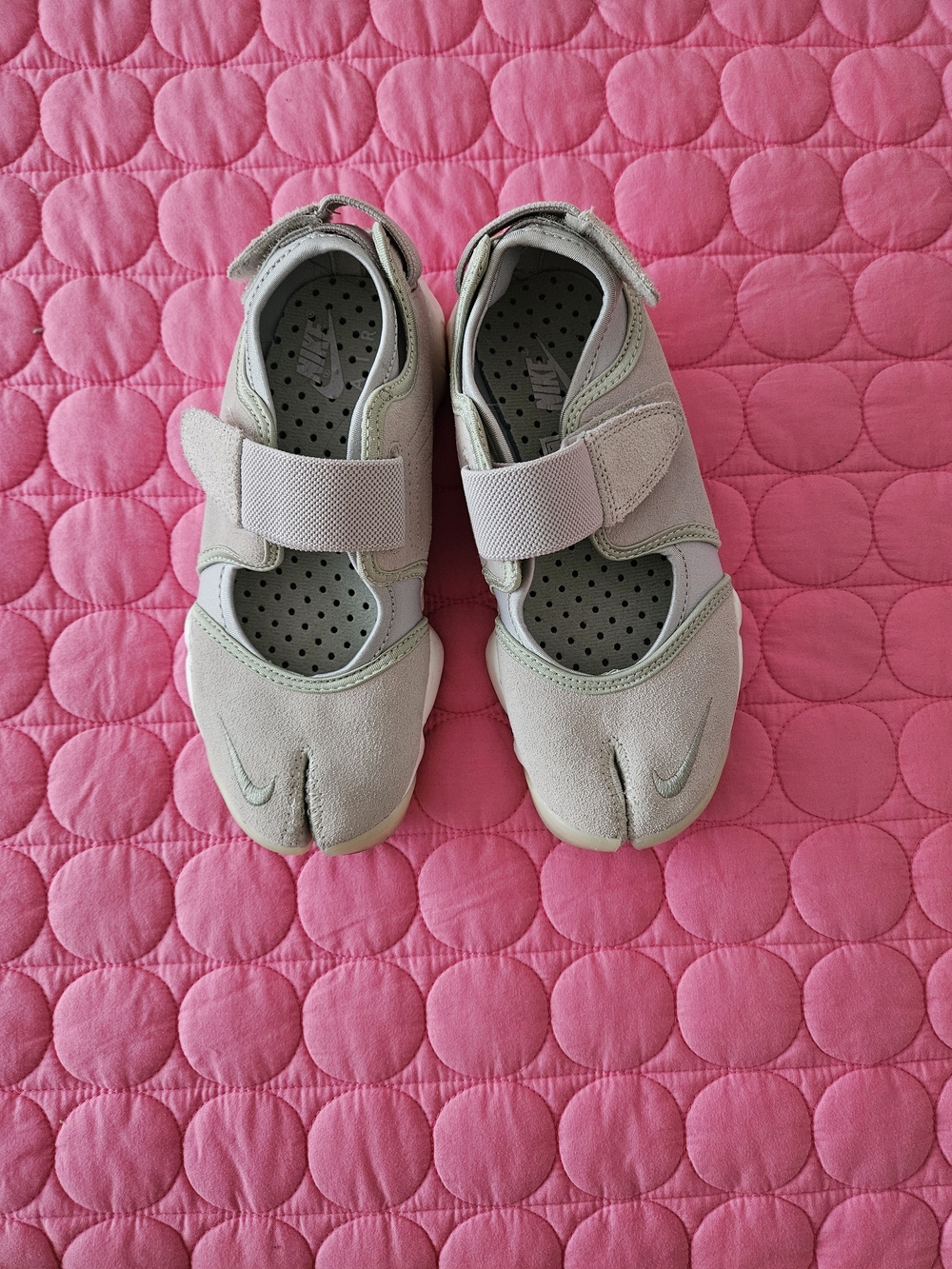 Nike Air Rifts Light Bone Honey Dew Womens Size 5